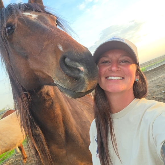 Meet your Posher, Mariah - Picture 1 of 1